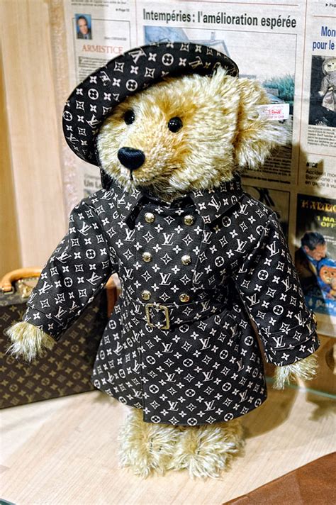 louis vuitton teddy bear 2000|steiff louis vuitton price.